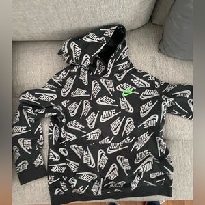 Nike sweatshirt